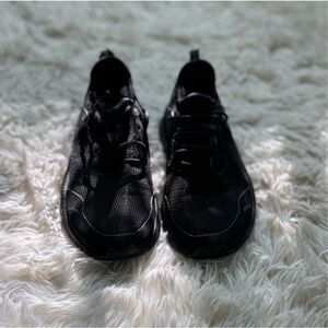 Black Boys Puma Sneakers Non Tie Size 11